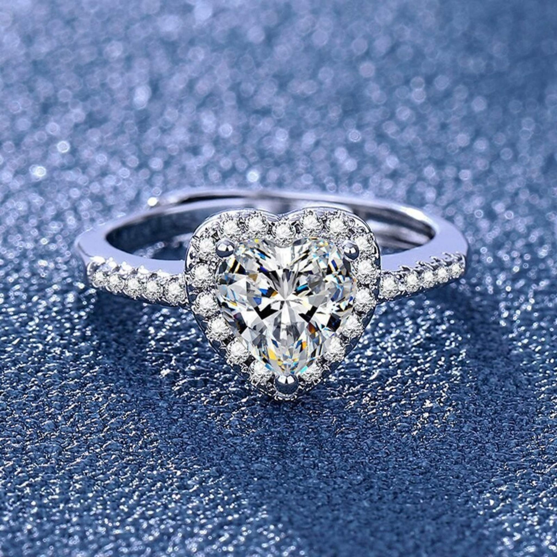 Front view of silver clear heart CZ ring, dainty promise ring, sygjewelry
