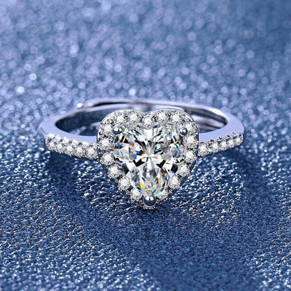 Front view of silver clear heart CZ ring, dainty promise ring, sygjewelry
