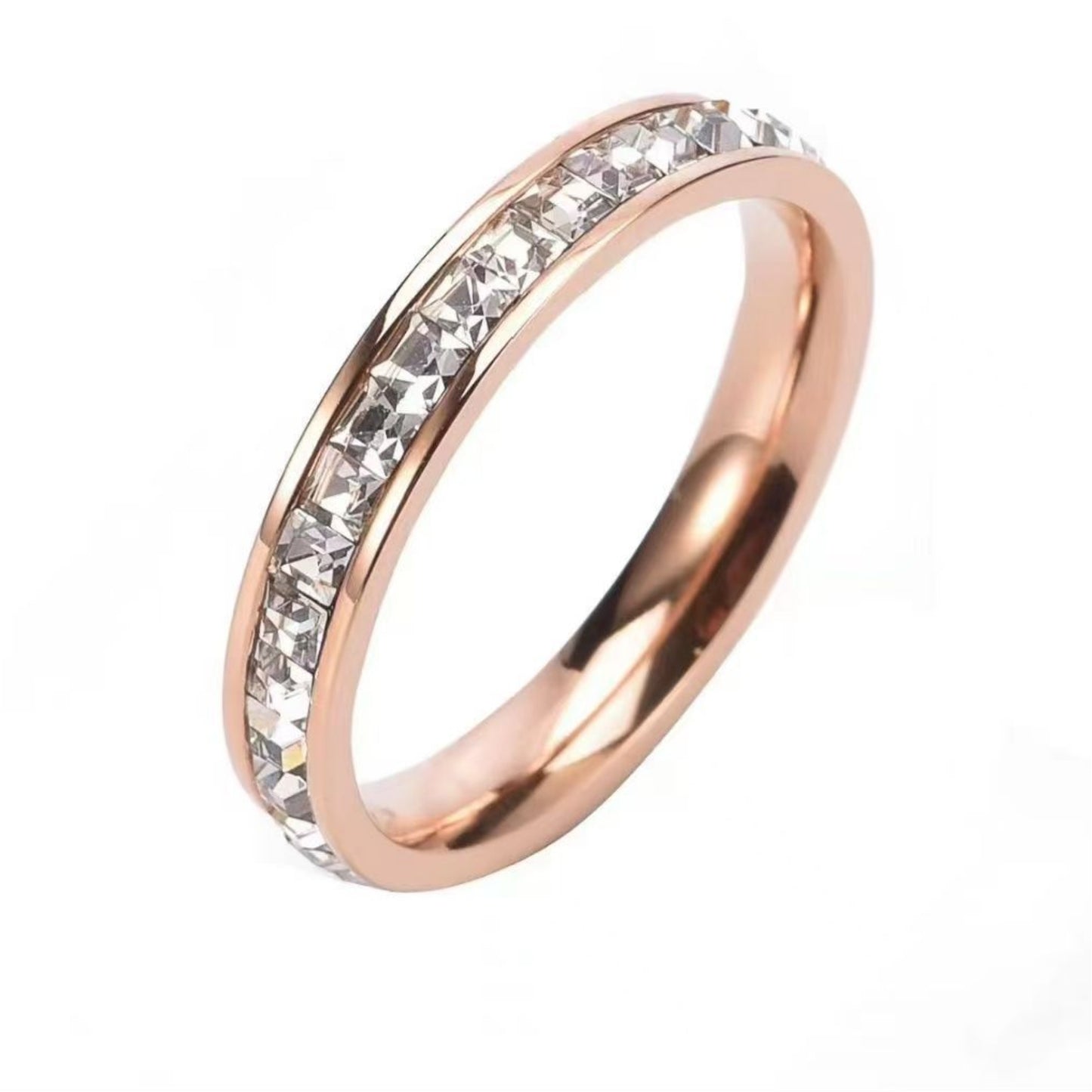 ：Rose gold plated titanium steel starry diamond ring, hypoallergenic minimalist jewelry for women
